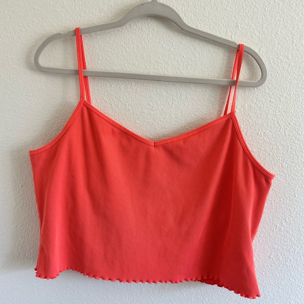 Gap Fit shelf bra tank top